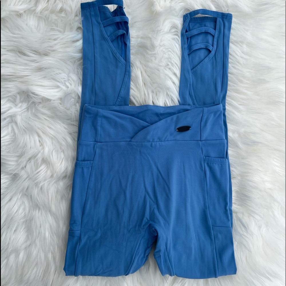 GYMSHARK poise blue crossover leggings